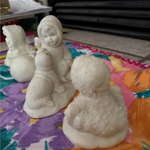 Snowbabies Avon White Figurines